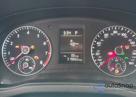 2015 Volkswagen Passat 1.8T S z USA, uszkodzony, nr VIN 1VWAT7A37FC091544